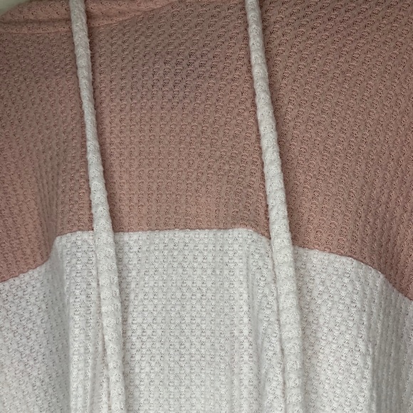 Peach and White Derek Heart Sweater - Picture 3 of 3